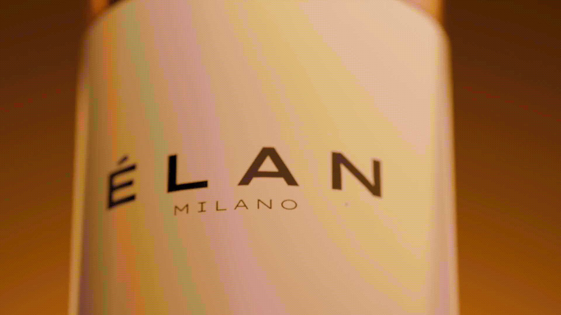 ÉLAN – Luxury Skincare Visualization